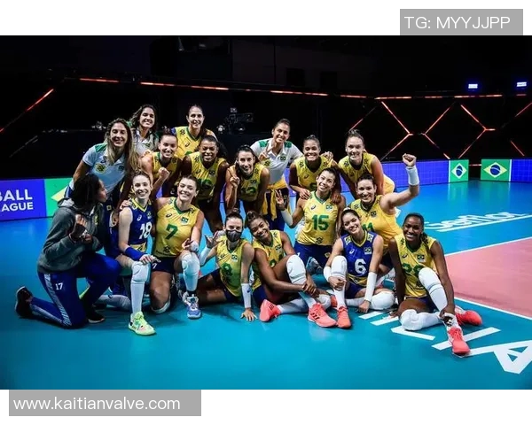 巴西女排与日本女排激战正酣谁能在世界赛场上笑到最后